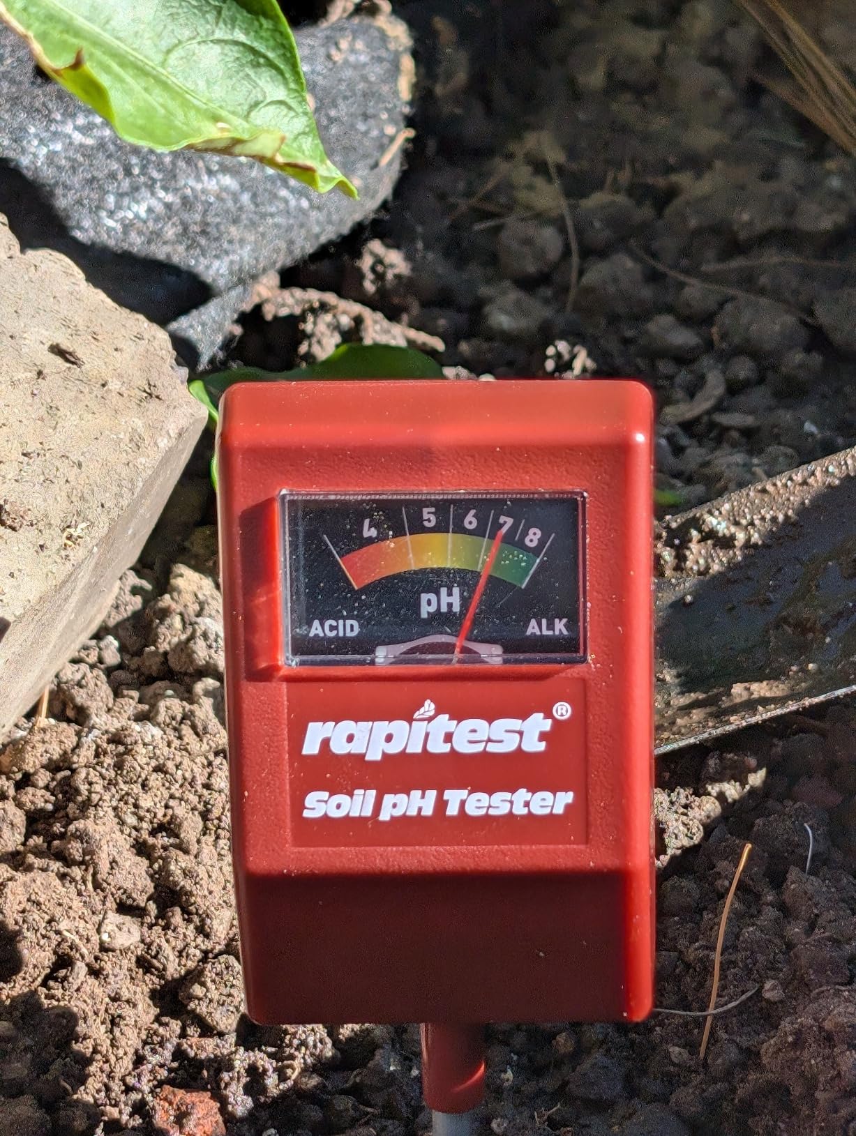 Luster Leaf 1818 Rapitest 4-in1 Soil pH/Moisture/Fertility/Light Tester - Customer Photo 2