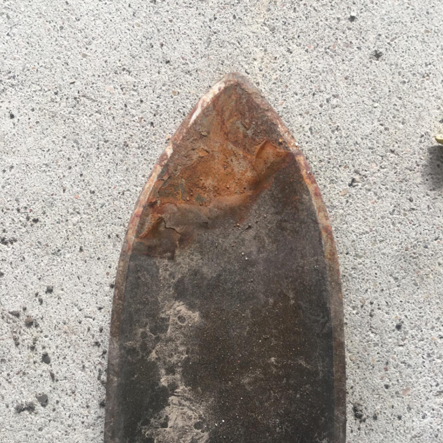 Tierra Garden DeWit Forged Hand Trowel, Garden Tool for Roots and Planting, Standard (31-3000) - Customer Photo 1
