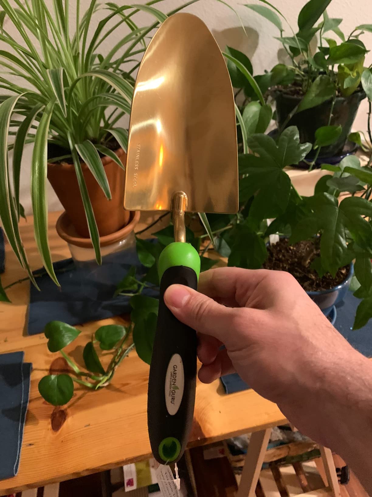 Garden Guru Heavy Duty Garden Trowel Hand Shovel for Gardening - Strong Stainless Steel - Rust Resistant - Ergonomic Grip - Perfect Trowel Garden Tool for Soil Digging Planting Transplanting Weeding - Customer Photo 2