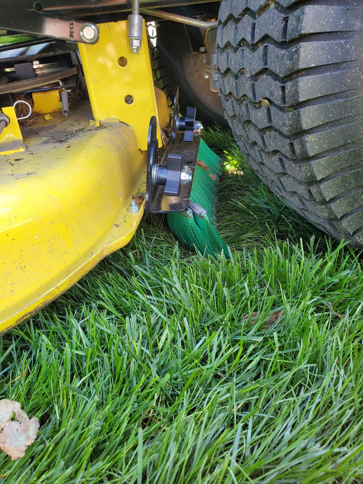 John Deere Tractor Grass Groomer Lawn Striping Kit - LP1001 - Customer Photo 2