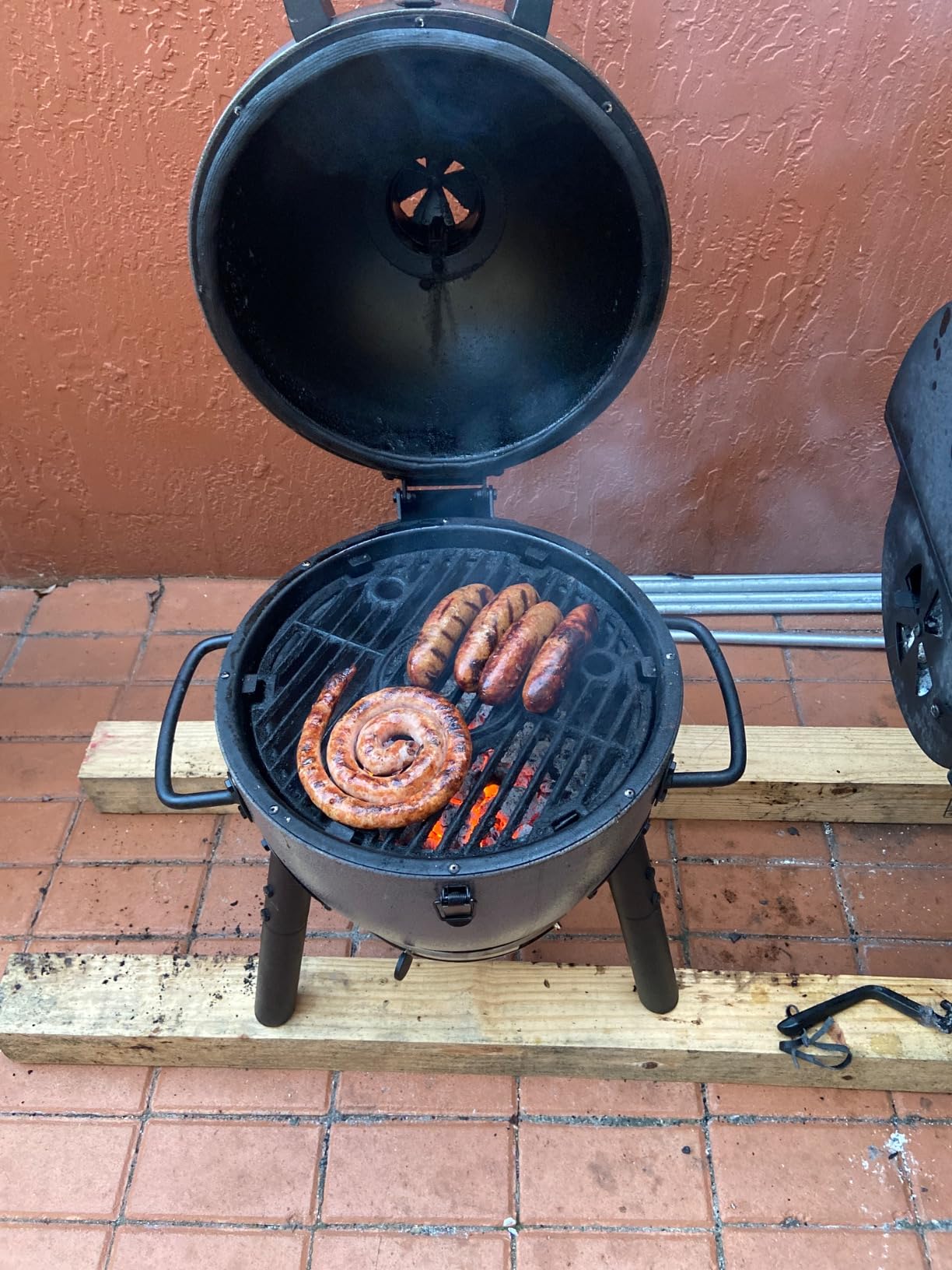 Char-GrillerÂ® AKORNÂ® Jr. Portable Kamado Charcoal Grill and Smoker with Cast Iron Grates and Locking Lid with 155 Cooking Square Inches in Ash, Model E86714 - Customer Photo 3
