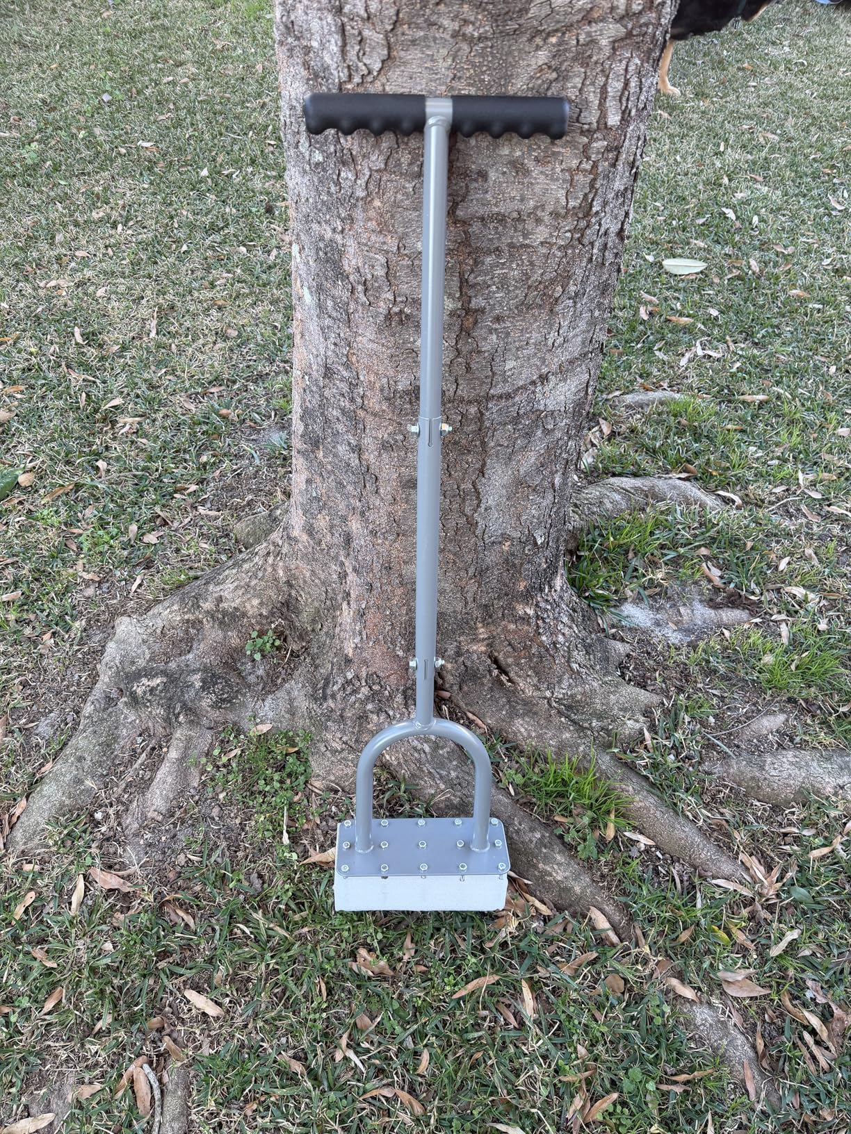Walensee Lawn Aerator Spike Metal Manual Dethatching Soil Aerating Lawn with 15 Iron Spikes, Pre-Assembled Grass Aerator Tools for Yard, Lawn Aeration, Garden Tool, Revives Lawn Health, Patented - Customer Photo 1