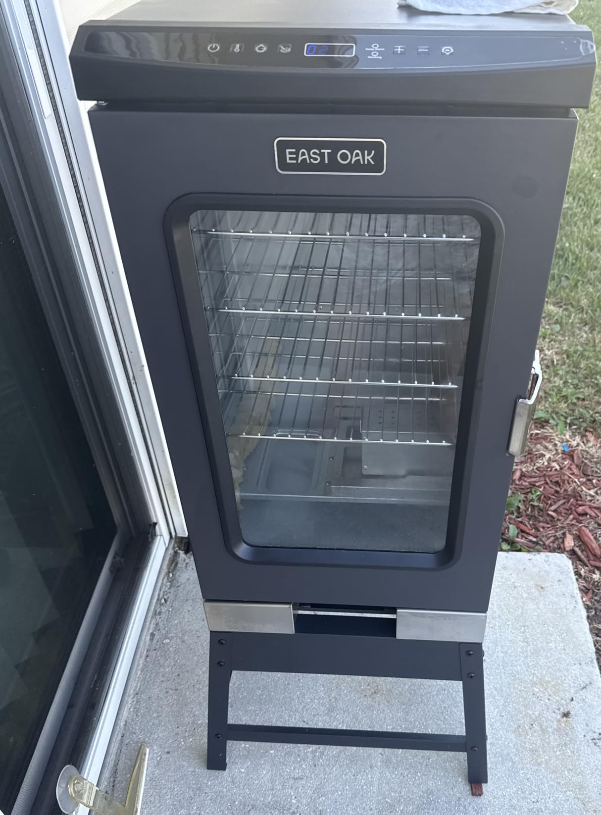 EAST OAK 30-inch Electric Smoker, Outdoor Smoker with Convenient Side Wood Chip Loader, 725 Sq Inches of Cooking, Digital Control and 4 Removable Racks for Outdoor Kitchen, BBQ, Backyard, Black - Customer Photo 1